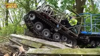 Volvo BV202 uit het bos 