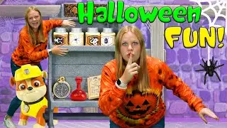 Assistant has a Halloween Slumber Party with Paw Patrol and Spidey