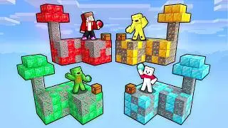 JJ and Mikey Survive On TREASURE SKYBLOCKS in Minecraft!