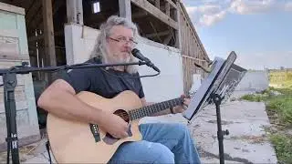 Live acoustic show at the Tulip Tree Gardens. June 20, 2023