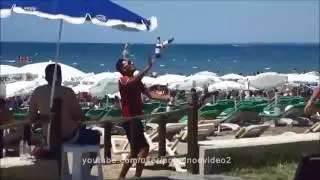 Супер шоу с бутылками на пляже!!!Прикольно