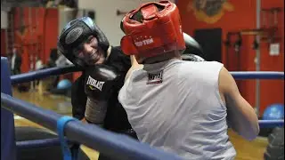 MASTERNAK vs KHALIDOV: sparing (archiwum BOKSER.ORG)
