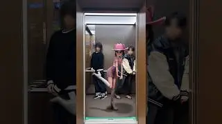 Fashion show in the elevator!👚🕶️👠엘레베이터에서 패션쇼하기!#lechat #tiktok #fashionshow #shorts #르샤
