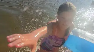💦💦💦 Синички веселятся в реке 💦💦💦