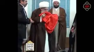 Вручение знамени купола мавзолея имама Хусейна а аятолле Сафи Гольпайгани