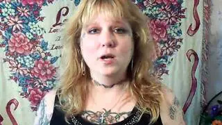 Nail Art  - 2 Minute Tutorial - Tribal Tattoo Nails by Fonda