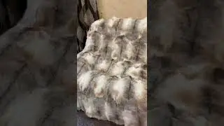 Покрывало из меха лисы (животики) размером 2,2 на 2,2 м