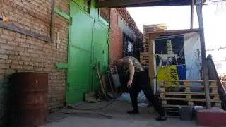 Загнул арматуру 12 об горло