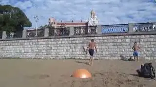 пацан делает сальто