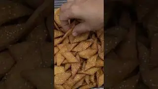 अजिबात तेलकट न होणाऱ्या गव्हाच्या पीठाच्या खुसखुशित कापण्या | Kapnya  Recipe In Marathi