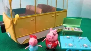 Unboxing Peppa Pigs Campervan Playset with Princess Sofia The First