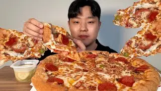Eating famous pizza in Busan, Korea 🍕 ASMR