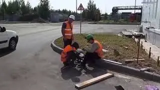 Устройство бордюрного камня на подъезде к промышленному зданию в Московской области - цена