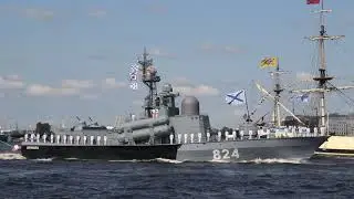 Генеральная репетиция ко дню ВМФ в Санкт-Петербурге в 2019 году