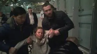 Настя Рыбка похищена при транзите в Москве во время депортации из Бангкока в Минск.