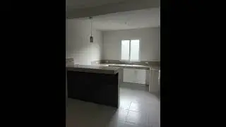 hermosa casa con local