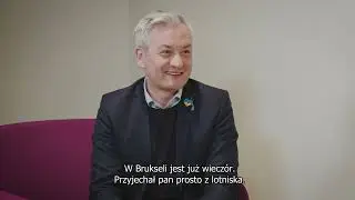 Wywiad z Robertem Biedroniem: droga do równości płci