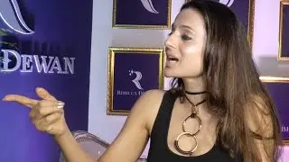 Ameesha Patel's ANGRY REACTION stuns journalists!