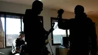 HOSTIA KONSAGRA-lakra sozial+pedo en el micro