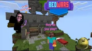 being taught how to play minecraft bedwars by barry😮😀😃