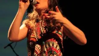 LUZIA - Luzia Dvorek e Carlinhos Brown- Pestaneja ao Vivo