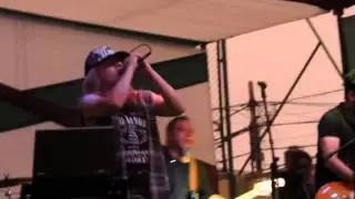 Creep - César Osorio y Agi-tc Antes de Usar en el Colegio San Judas Tadeo (28-10-12)