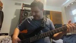 Bass battle - Cheap rip off vs the real deal