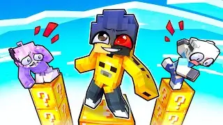 Stuck on LUCKY BLOCK PILLARS in Minecraft!