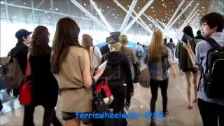 24/03/12 - SNSD arrival @ KLIA - Tiffany taking pics & Seohyun, Yoona talking~