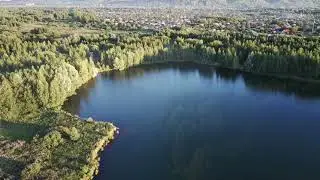 Озеро с затонувшим земснарядом