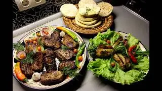 Мясо на углях  Лепёшки на сухой сковороде, картошка с сальцом в фольге