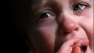 Ребенок себя царапает, что делать