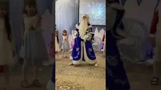Новогодний утренник  в детском саду .
