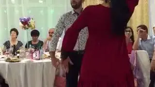 Танец Коляна из Реальных пацанов,повторить? Да вообще не вопрос 😂😂😂😂