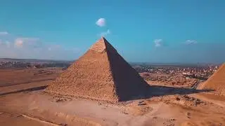 This is the world’s 1st droneflight over the Pyramids of Giza by Drone