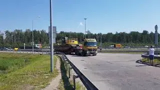 Прайм везет негабарит - водоплавающий экскаватор