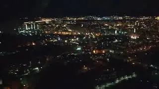 Самолёт заходит на посадку в Иркутске 4 октября 2020