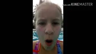 Как я купаюсь в бассейне!?