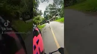 kirain tante tante ternyata letting gue 🤣