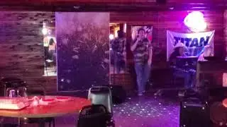 Marshall the Redneck sings Afroman-2 zigzags