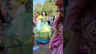 Anastasia’s reaction was everything!!!