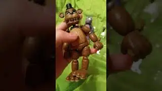 3 fnaf Figuren und ein halber springtrap😁