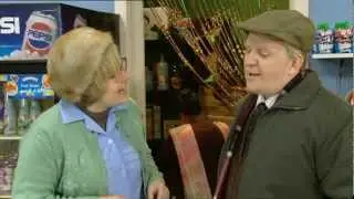 STILL GAME - Isa Can't Keep A Secret (Victor's Birthday)