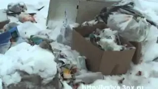 Мусор на улицах Яйвы.