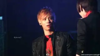 Key的踢踏舞~鐘鉉的眼神..=v="