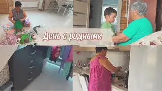 День с родными// Приехала мама// Хранение под лестницей// Тагир с прабабушкой