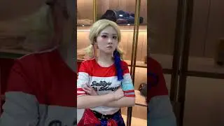 Demon joker kissed by two girls!?