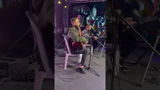 Mehrac Müslümoğlu canlı performans sahneden