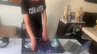 Mellark Hoonds Live At Wishlow Festival / Weekend 2