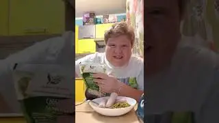 Сосиски с горошком, пиво и минтай с перцем